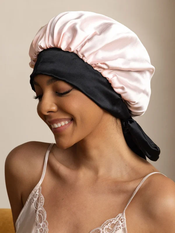 Reversible Satin bonnet